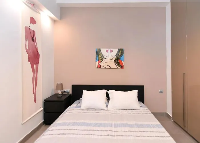 Apartment Excellent Luxuriously Renovated *